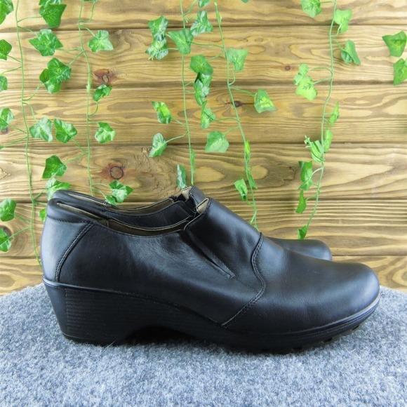 Easy Spirit Women Clog Shoes Black Leather Slip On Size 10 Medium - Picture 4 of 9